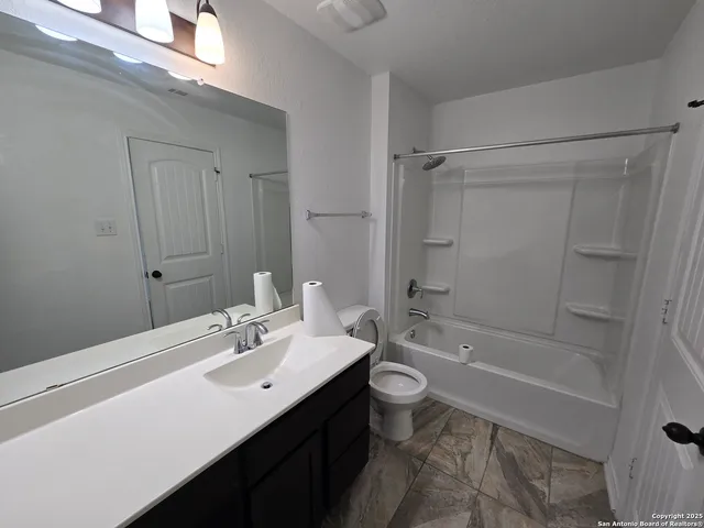 $2,000 | 1863 Overlook Knoll, San Antonio, TX 78245