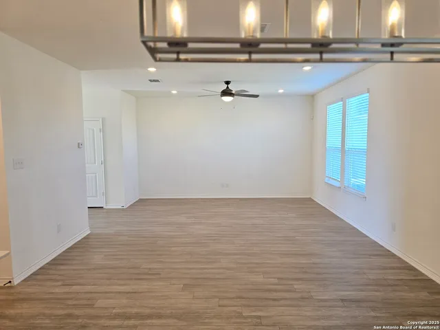 $2,000 | 1863 Overlook Knoll, San Antonio, TX 78245