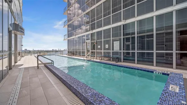 $7,250 | 1100 Biscayne Boulevard, Unit 4002, Miami, FL 33132