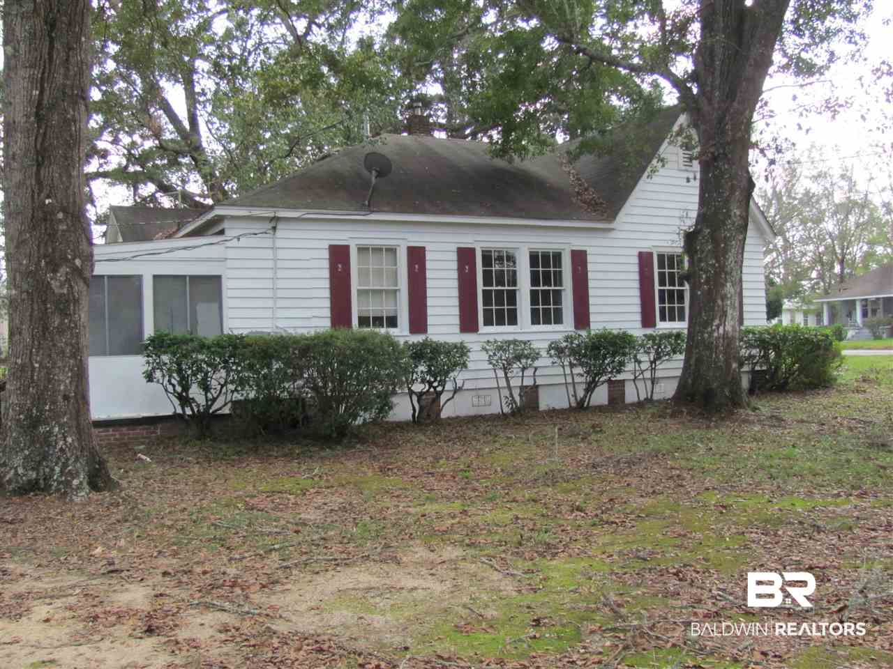 308 Hall Avenue Bay Minette, AL 36507 - Photo 1 of 19