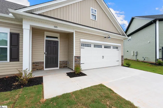 $1,999 | 520 Barbican Place, Greenville, SC 29605