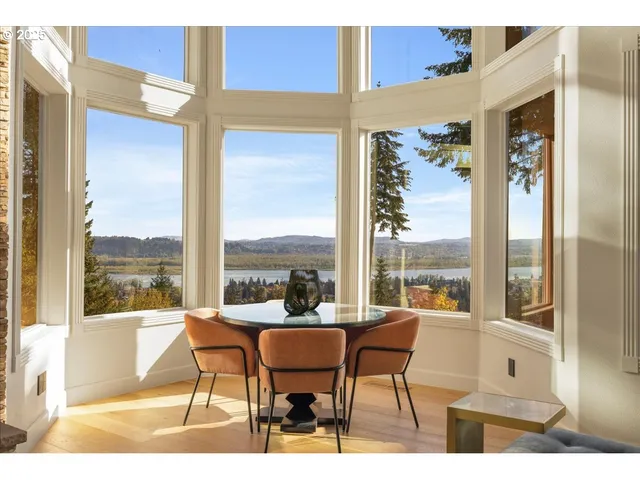 $2,850,000 | 2150 North 14th Street, Washougal, WA 98671