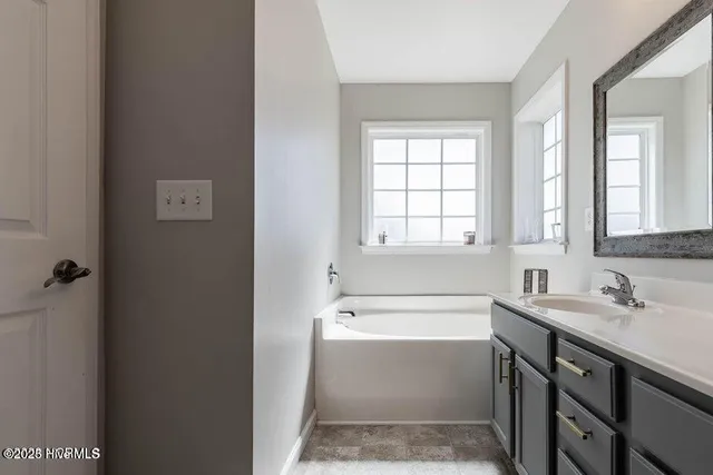 $1,900 | 108 Maidstone Drive, Richlands, NC 28574