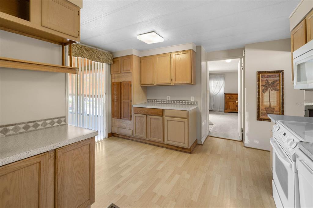 8181 Filson Street Weeki Wachee, FL 34613 - Photo 10 of 34 Gallery Image 10