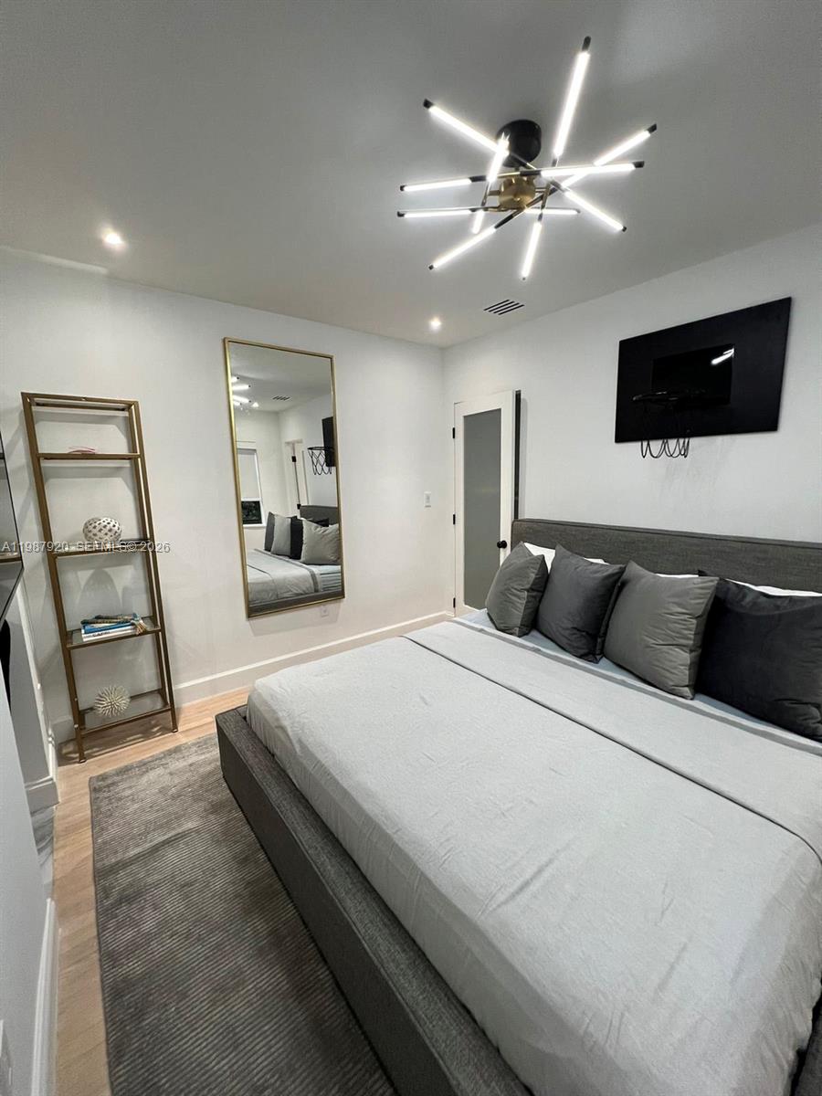 5173 Alton Road Miami Beach, FL 33140 - Photo 12 of 18 Gallery Image 12