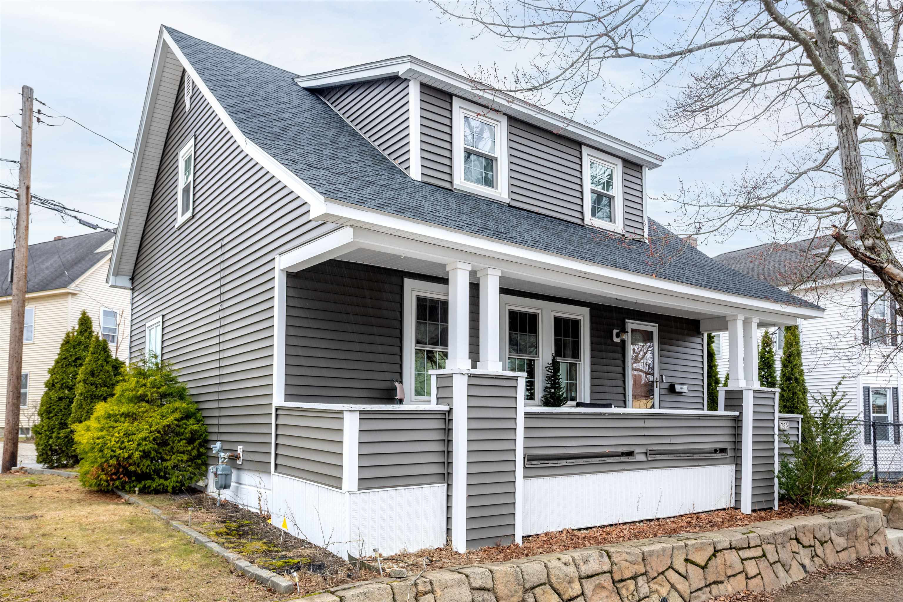 753 Rimmon Street Manchester, NH 03102 - Photo 2 of 40