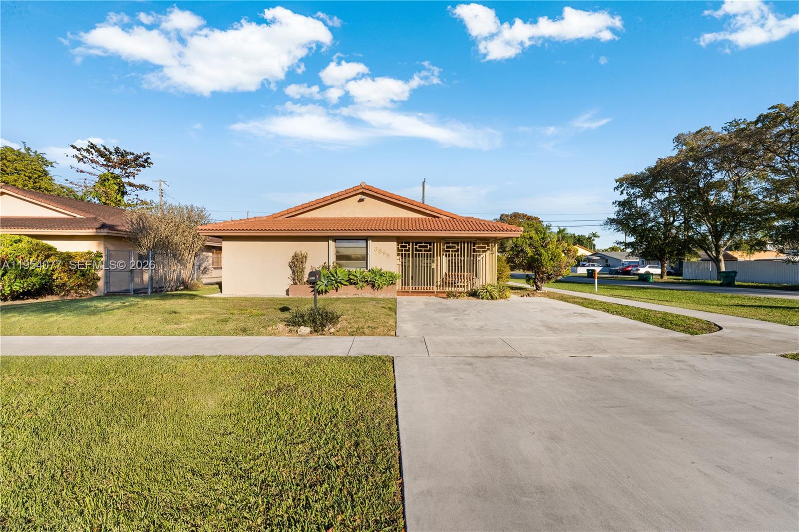 3895 Southwest 68th Avenue Miami, FL 33155 - Photo 16 of 16