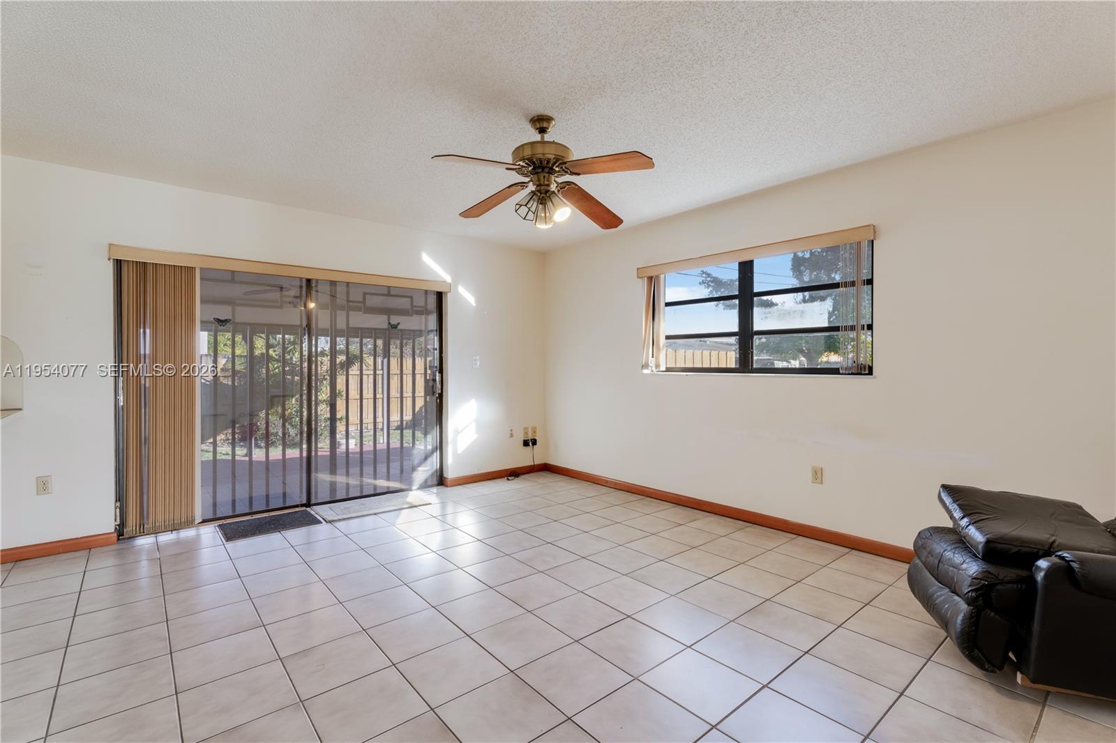 3895 Southwest 68th Avenue Miami, FL 33155 - Photo 5 of 16