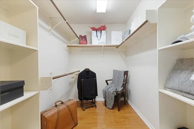 a view of workspace with washer and dryer