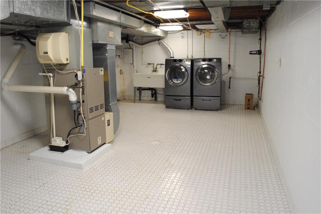 5398 Darlington Road Pittsburgh, PA 15217 - Photo 24 of 25 Gallery Image 24