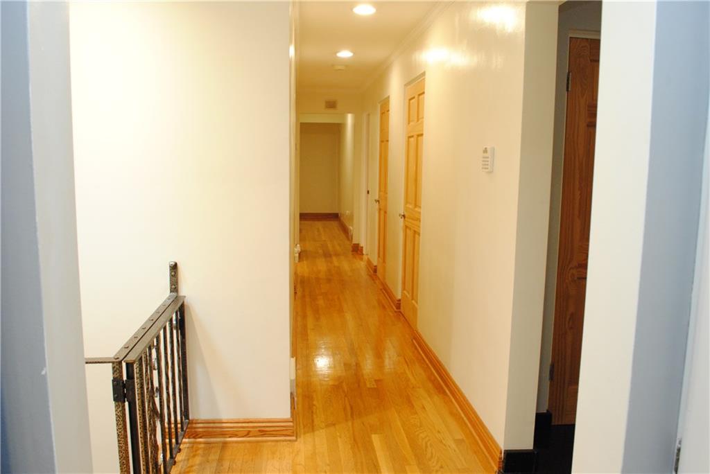 5398 Darlington Road Pittsburgh, PA 15217 - Photo 9 of 25 Gallery Image 9