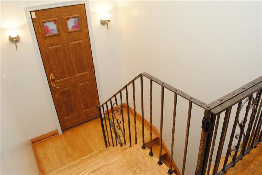 5398 Darlington Road Pittsburgh, PA 15217 - Photo 10 of 25 Gallery Image 10