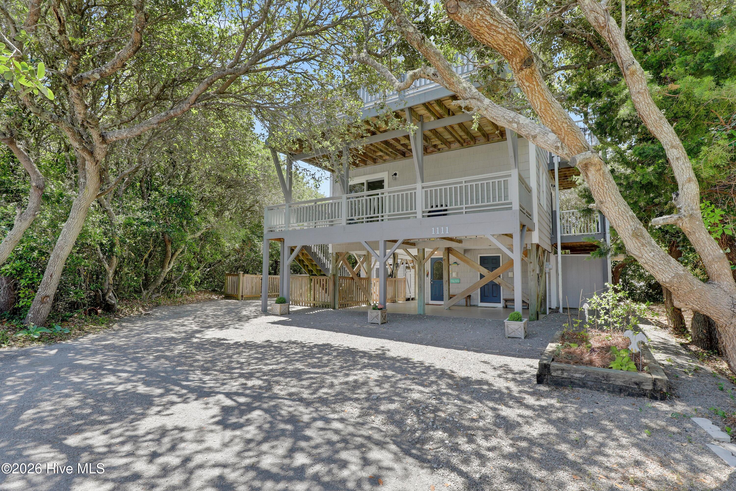 1111 Canady Avenue Topsail Beach, NC 28445 - Photo 3 of 33 002_6g8a9394_51