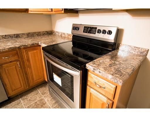 81 Fair Oak Road Springfield, MA 01128 - Photo 6 of 19
