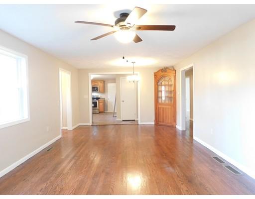81 Fair Oak Road Springfield, MA 01128 - Photo 8 of 19