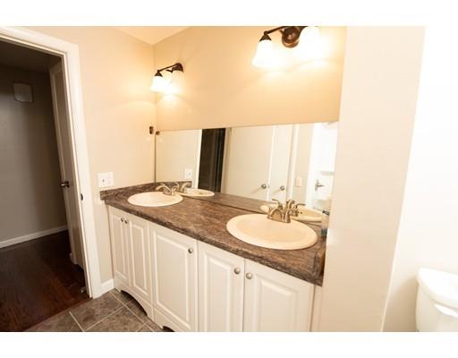 81 Fair Oak Road Springfield, MA 01128 - Photo 9 of 19