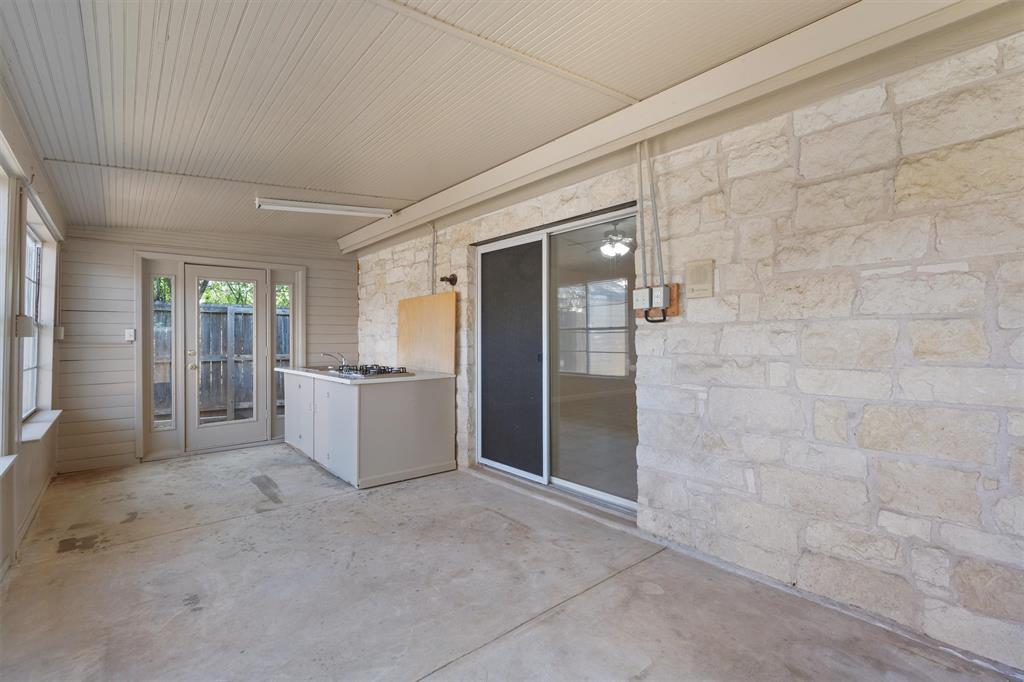 902 Rocking Spur Cove Pflugerville, TX 78660 - Photo 19 of 21 a view of an empty room with a window