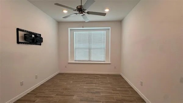 $2,850 | 917 Rosebay Drive, Justin, TX 76247
