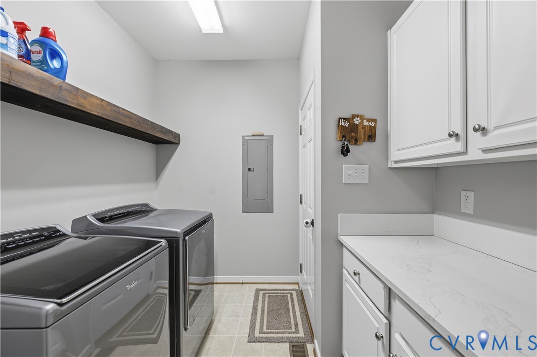 940 Gorham Court Midlothian, VA 23114 - Photo 16 of 45 a utility room with dryer and washer