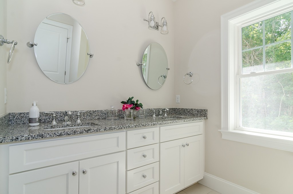 41 Old Main Road, Unit 4B Falmouth, MA 02556 - Photo 13 of 24 Gallery Image 13