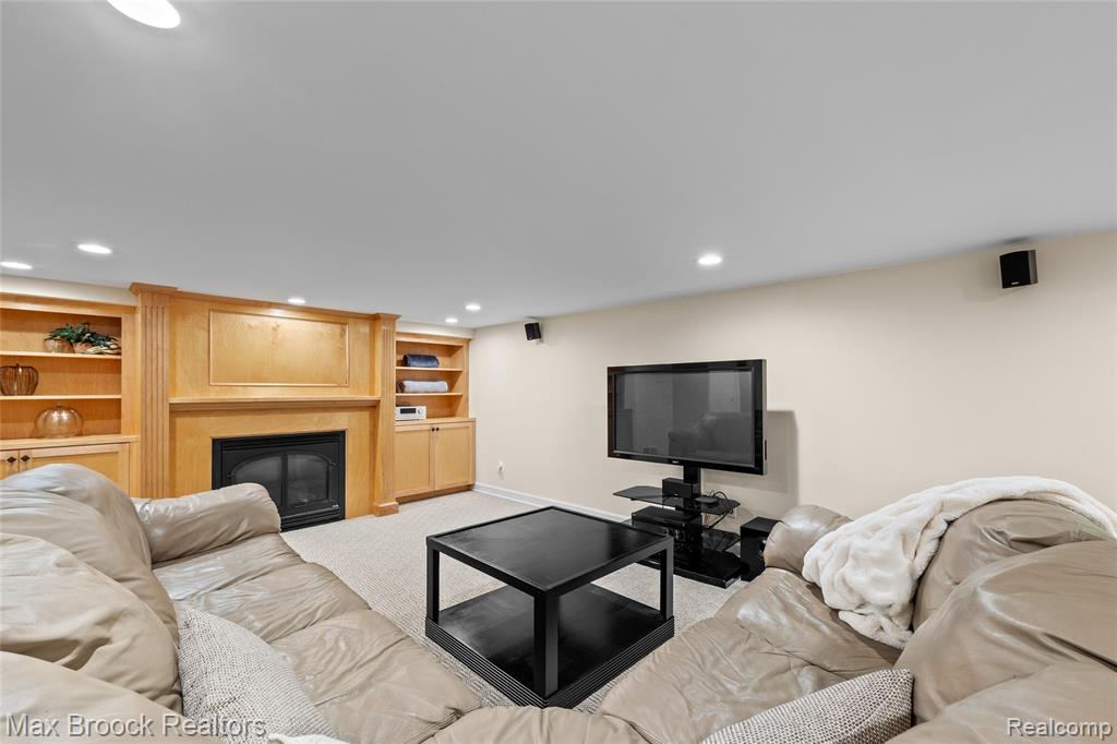 1766 Snowden Circle Rochester Hills, MI 48306 - Photo 27 of 37