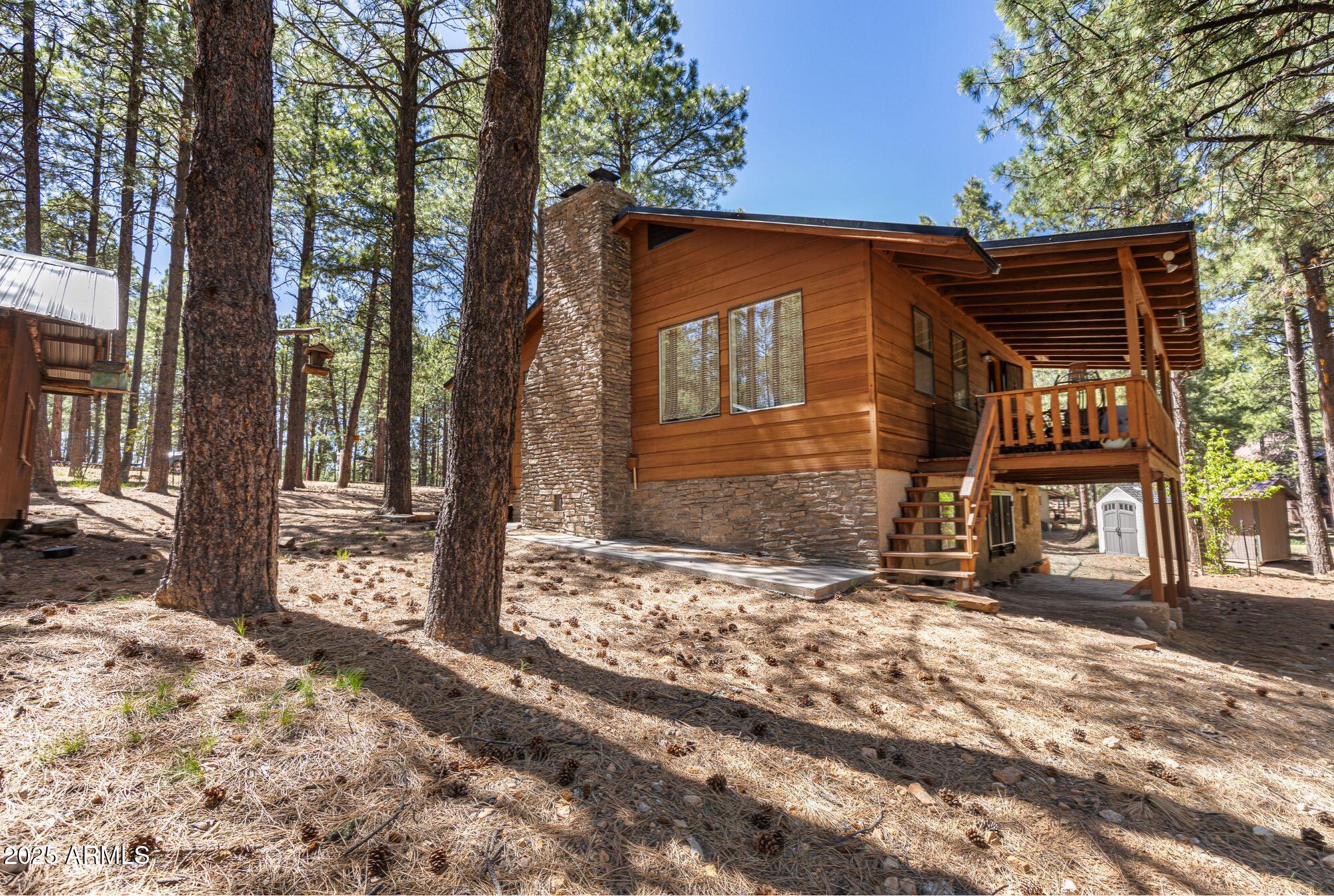 341 Pinto Road Forest Lakes, AZ 85931 - Photo 6 of 30 a front view of a house