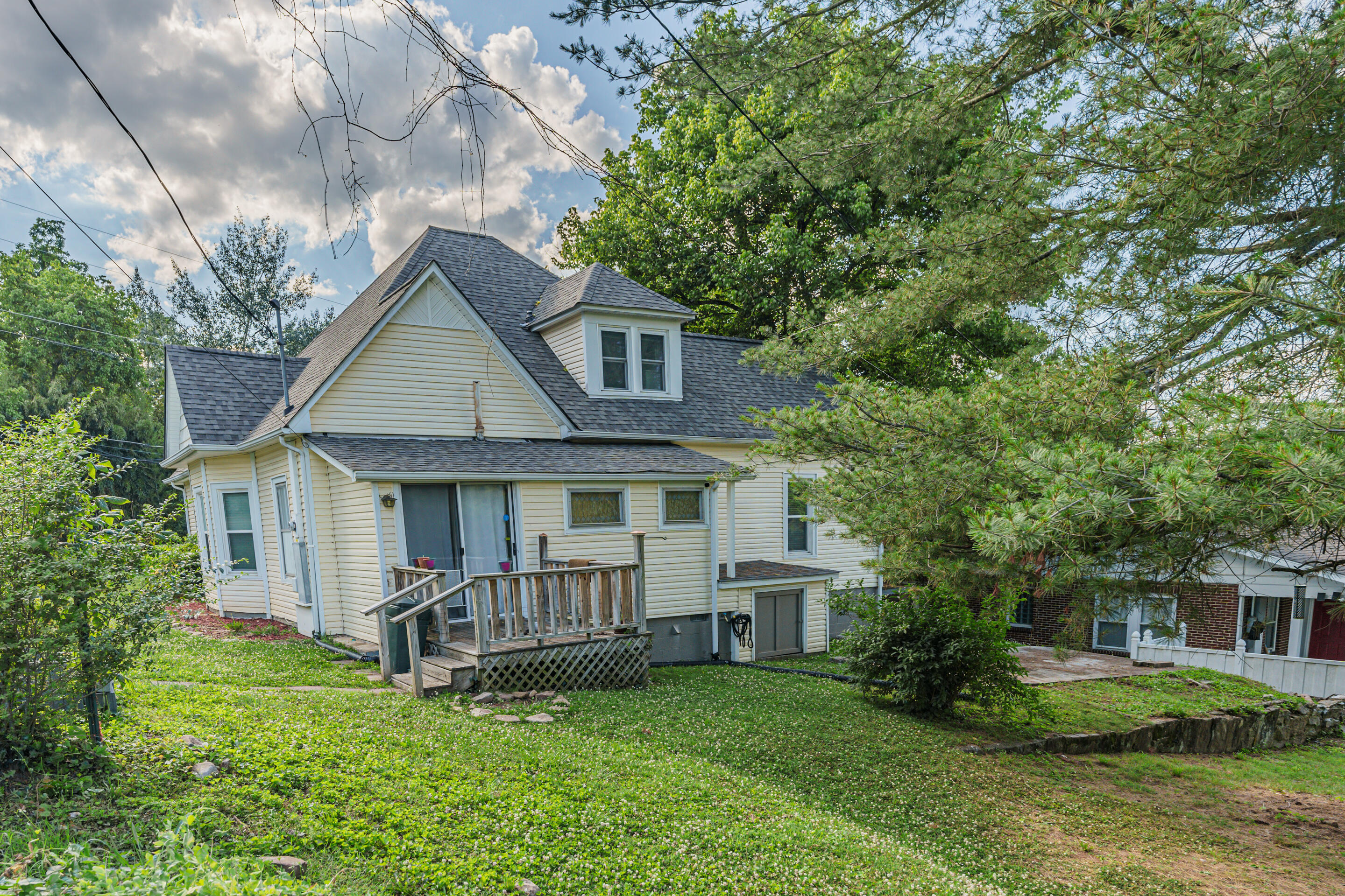 208 Mims Avenue Newport, TN 37821 - Photo 16 of 18 _DSC5909-HDR
