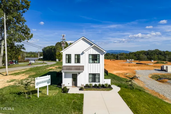 $282,500 | 4201 Gambrel Oaks Street, Blountville, TN 37617