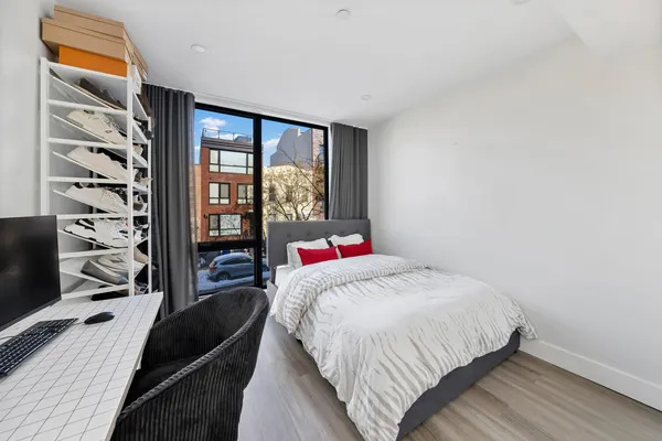$7,200 | 270 19th Street, Unit 2 | Greenwood Heights