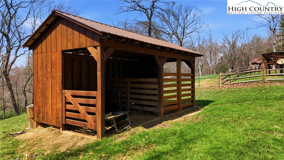 130 Hawkbill Road, Unit BARN APARTMENT Ferguson, NC 28624 - Photo 40 of 50