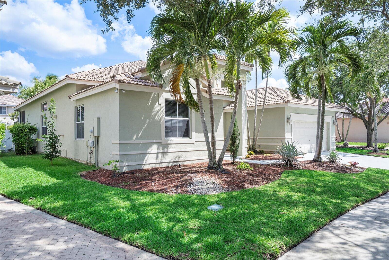 970 Greenwood Road Weston, FL 33327 - Photo 3 of 46 03-970 Greenwood Rd_03