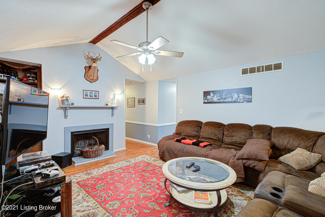 3906 Briar Ridge Road La Grange, KY 40031 - Photo 7 of 32 3906_Briar_Ridge_Rd-8
