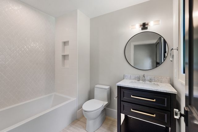 $3,995,000 | 957 South Street, Needham, MA 02492