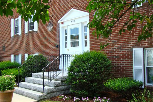 276 Albion Street, Unit 2 Wakefield, MA 01880 - Photo 1 of 12