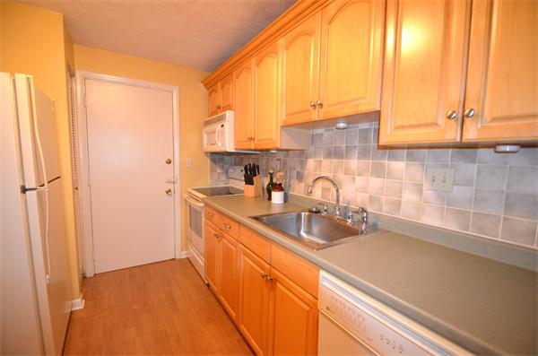 276 Albion Street, Unit 2 Wakefield, MA 01880 - Photo 7 of 12