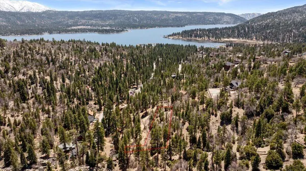 $225,000 | 1286 Fawnskin Drive, Fawnskin, CA 92333