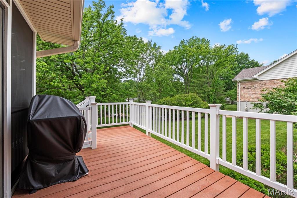 1218 Chavaniac Drive Ballwin, MO 63011 - Photo 18 of 36