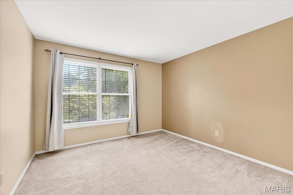 1218 Chavaniac Drive Ballwin, MO 63011 - Photo 23 of 36