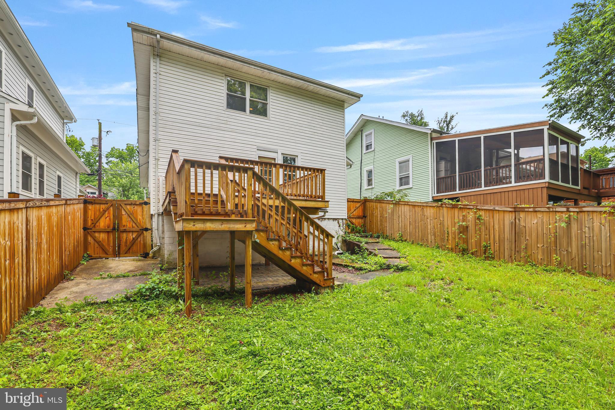 4212 Kennedy Street Hyattsville, MD 20781 - Photo 2 of 38