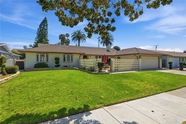 $1,150,000 | 1841 North Lincoln Street, Orange, CA 92865