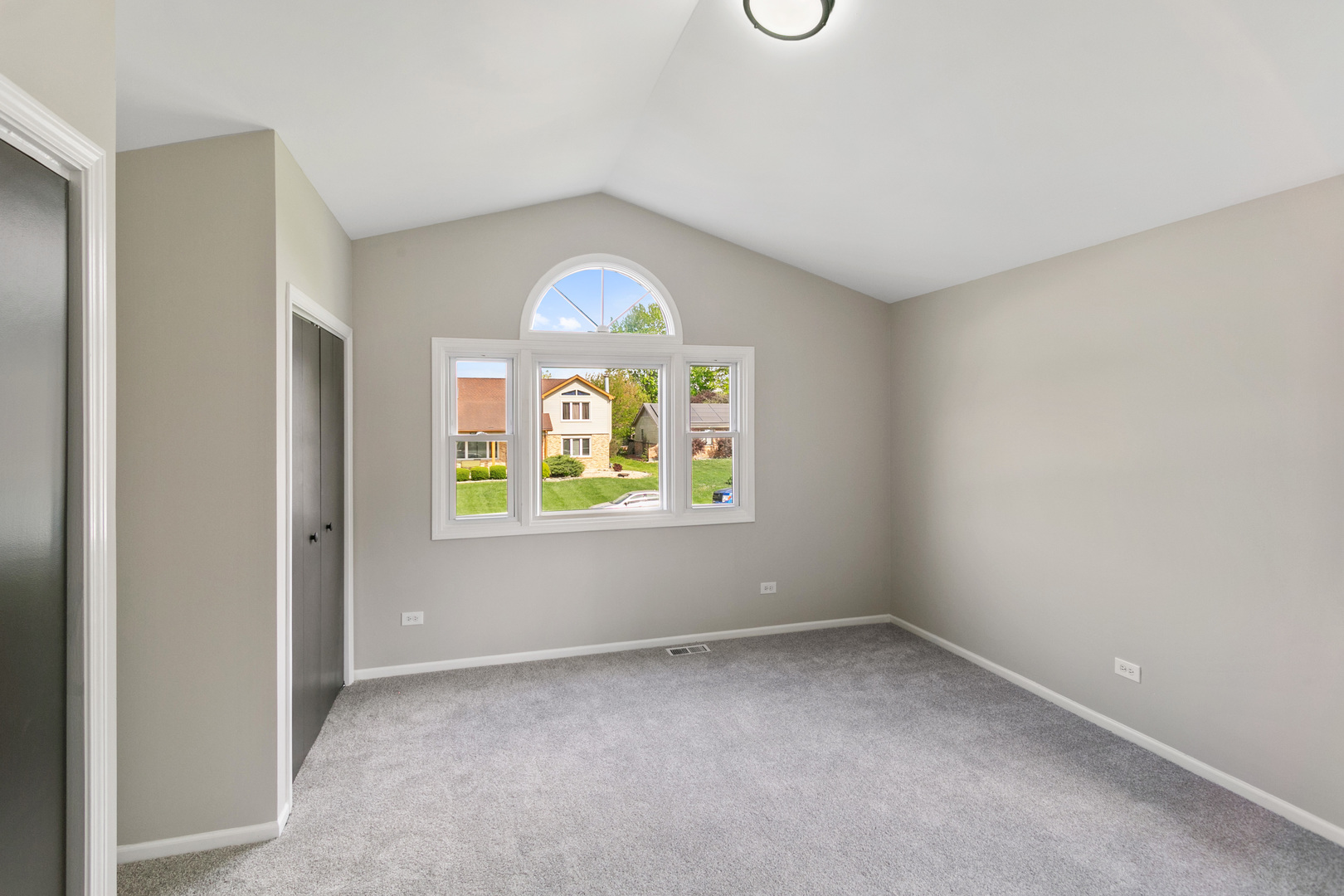 3618 Ronald Road Crete, IL 60417 - Photo 23 of 25 an empty room with windows
