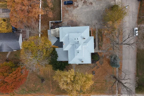 $440,000 | 402 West Lincoln Way, Morrison, IL 61270