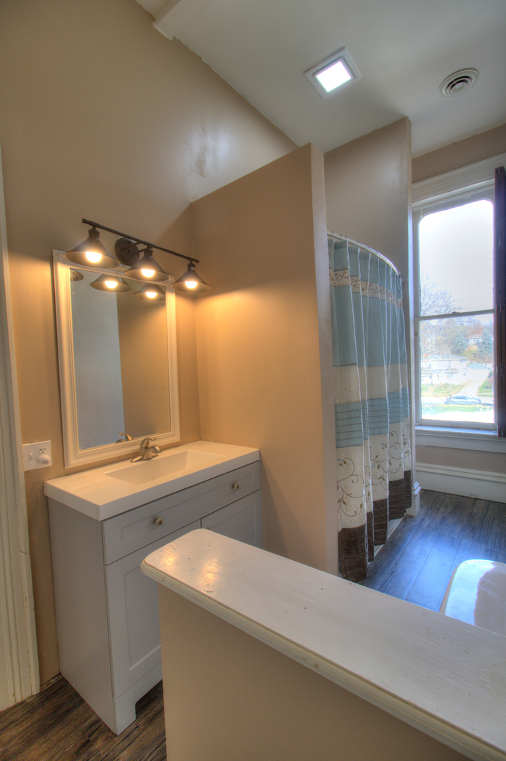 402 West Lincoln Way Morrison, IL 61270 - Photo 34 of 43