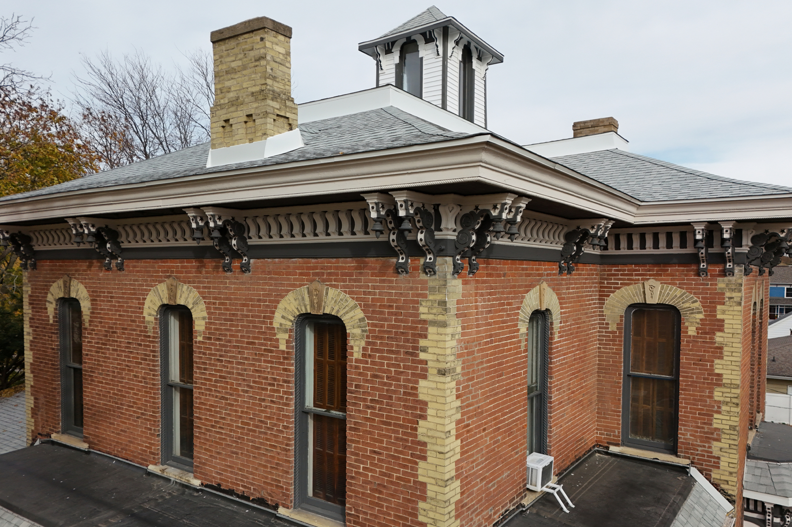 402 West Lincoln Way Morrison, IL 61270 - Photo 6 of 43