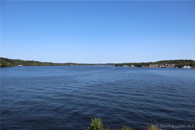 $234,900 | 24 Sunrise Ridge Drive, Unit 213, Sunrise Beach, MO 65079