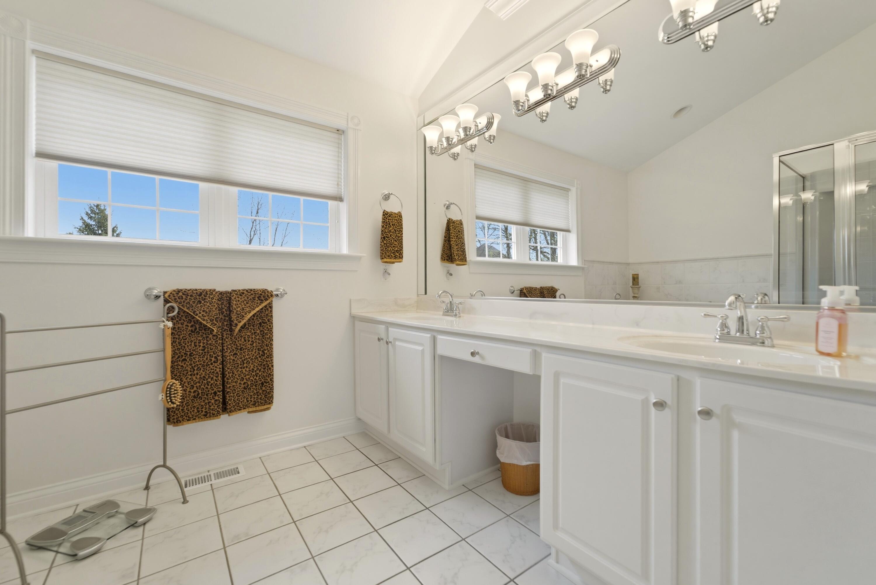 1205 Waterside Lane Crown Point, IN 46307 - Photo 22 of 49 3000x2005