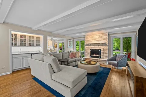 $1,695,000 | 150 North Suffolk Lane, Lake Forest, IL 60045