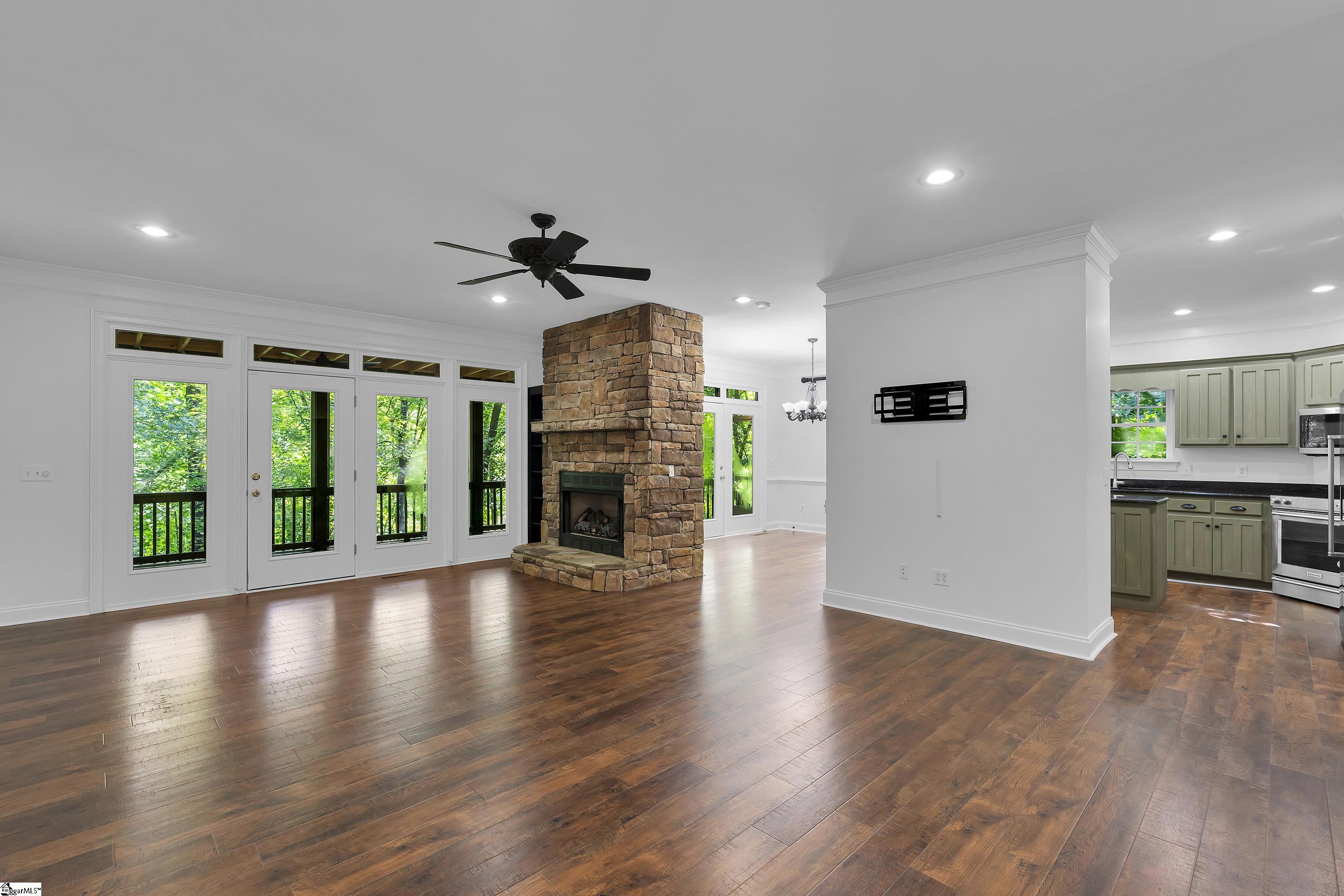 107 Blackfox Way Sunset, SC 29685 - Photo 5 of 48