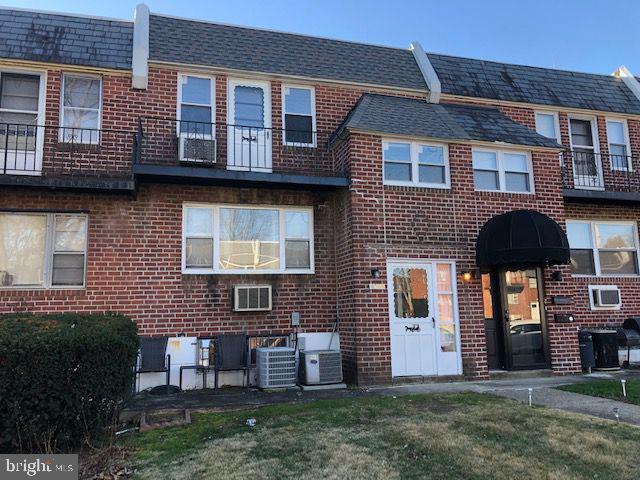 4044 Balwynne Park Road Philadelphia, PA 19131 - Photo 1 of 14 Gallery Image 1
