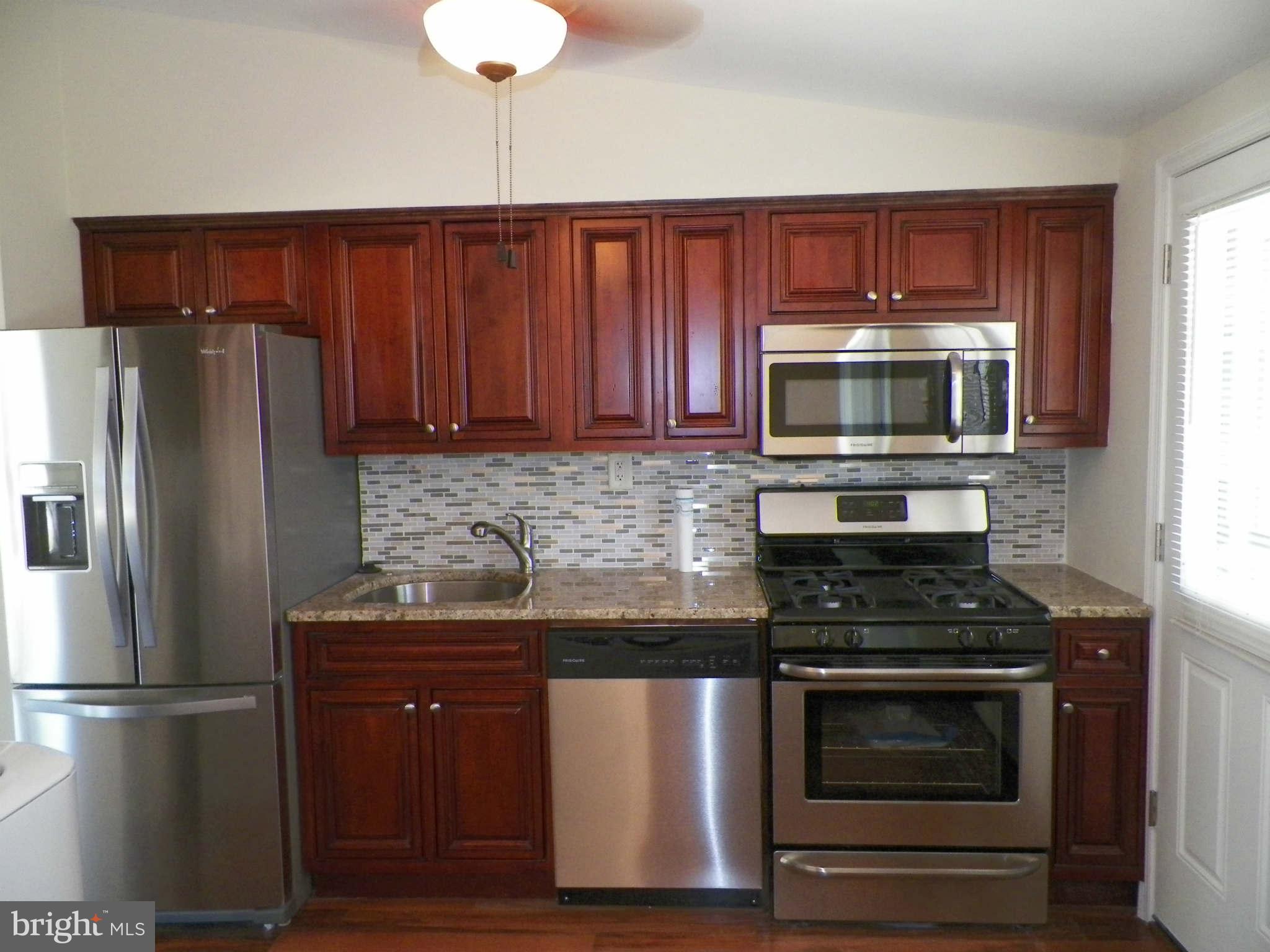 7111 Minna Road Baltimore, MD 21207 - Photo 5 of 19 Kitchen